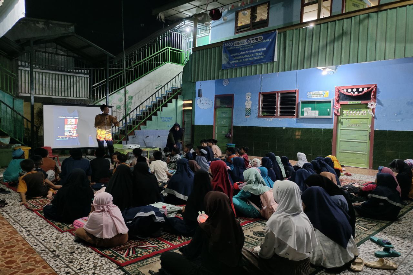 MEMPERKENALKAN SANTRI LEBIH DEKAT DENGAN PARA ILMUWAN MUSLIM MELALUI NOBAR